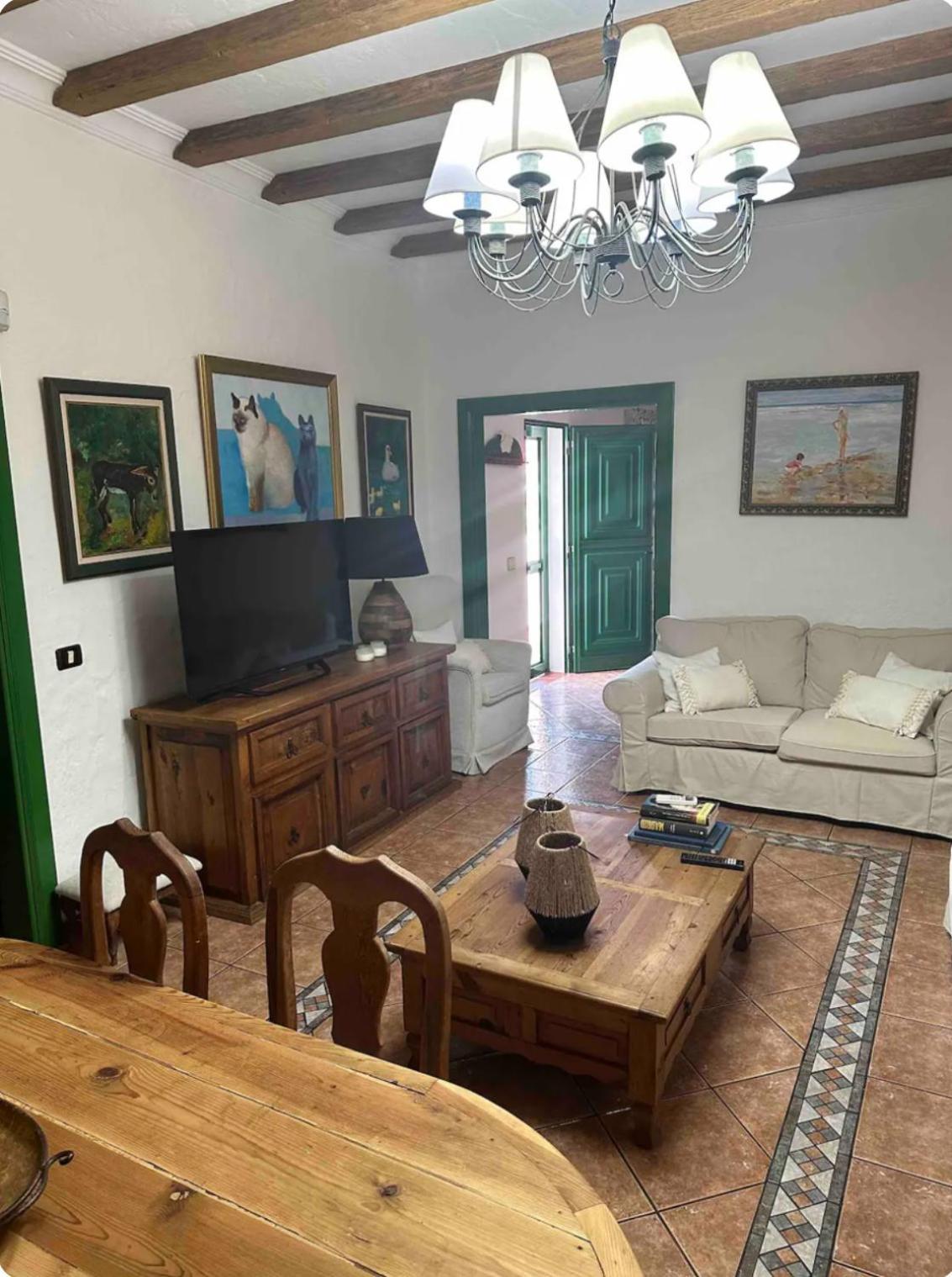 La Finca. Casa En Ciudad. Zona Residencial Muy Tranquila Telde Exterior photo